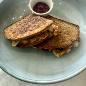 V. egg Sandwich